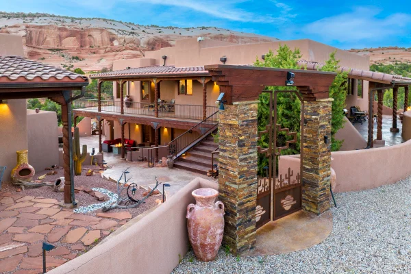 What Buyers Notice First When Touring a Home